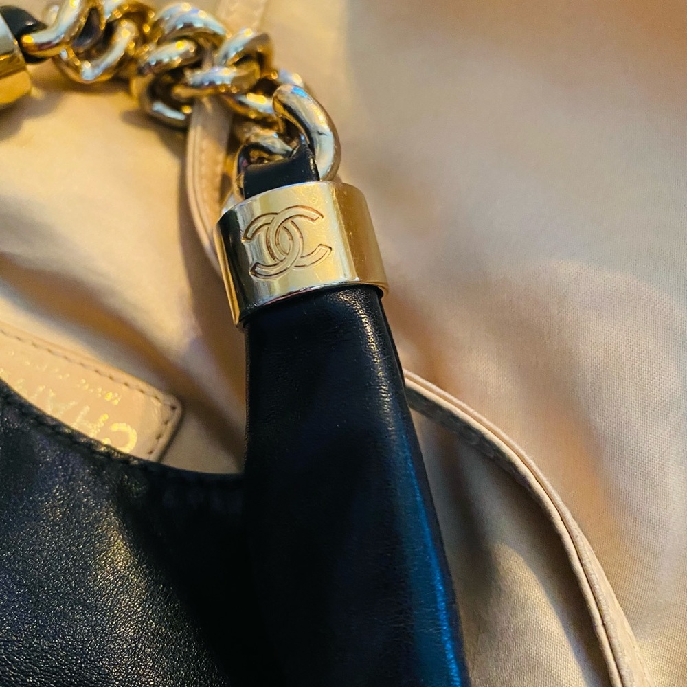 Chanel Rodeo Drive Hobo - Picture 7 of 12